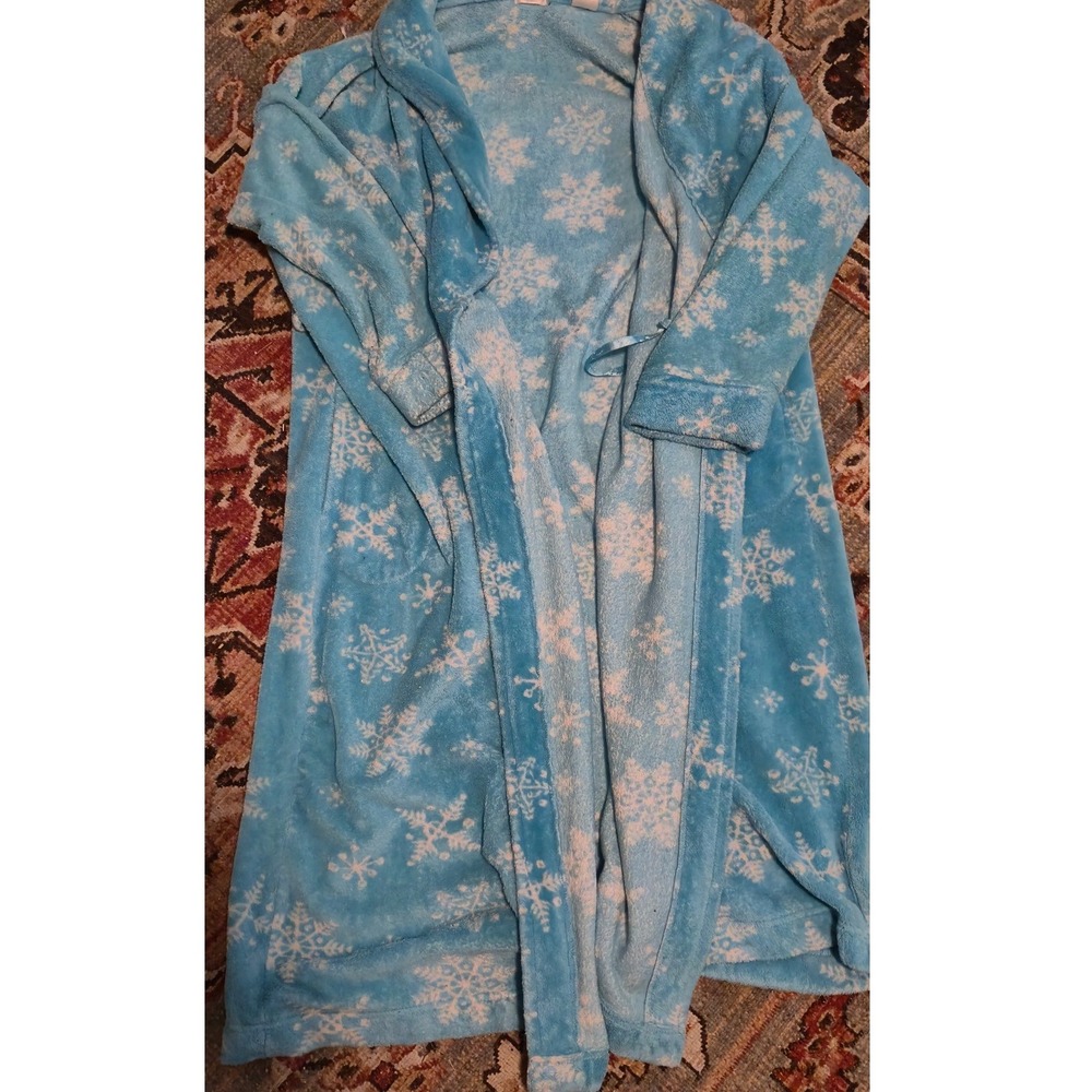 Secret Treasures Woman Blue Snowflake Plush Fleece Robe Size 3X Plus Winter Wrap